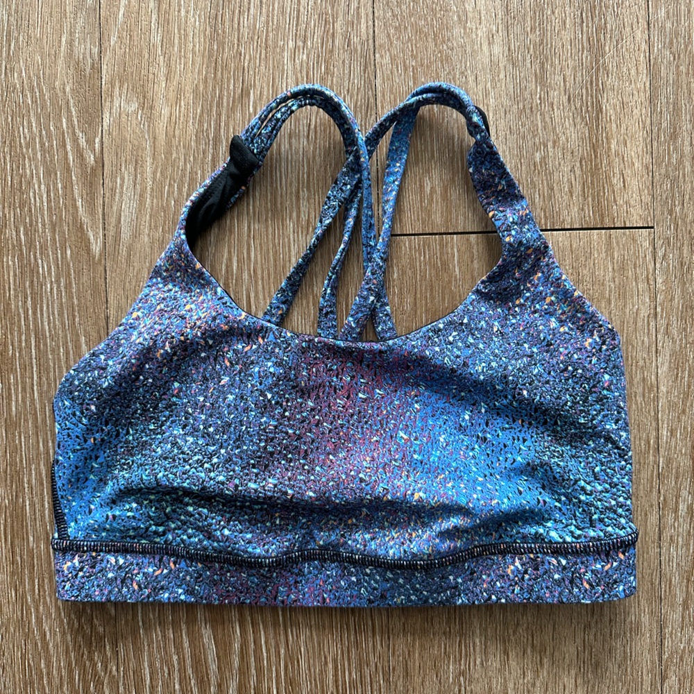 Lululemon sports bra